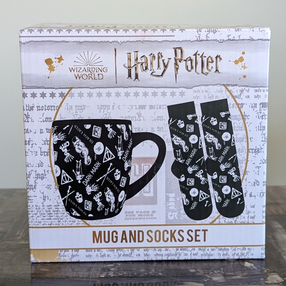 Warner Bros. Harry Potter THE DARK MARK Matching Voldemort Mug and Socks Set 💀 - Picture 4 of 7
